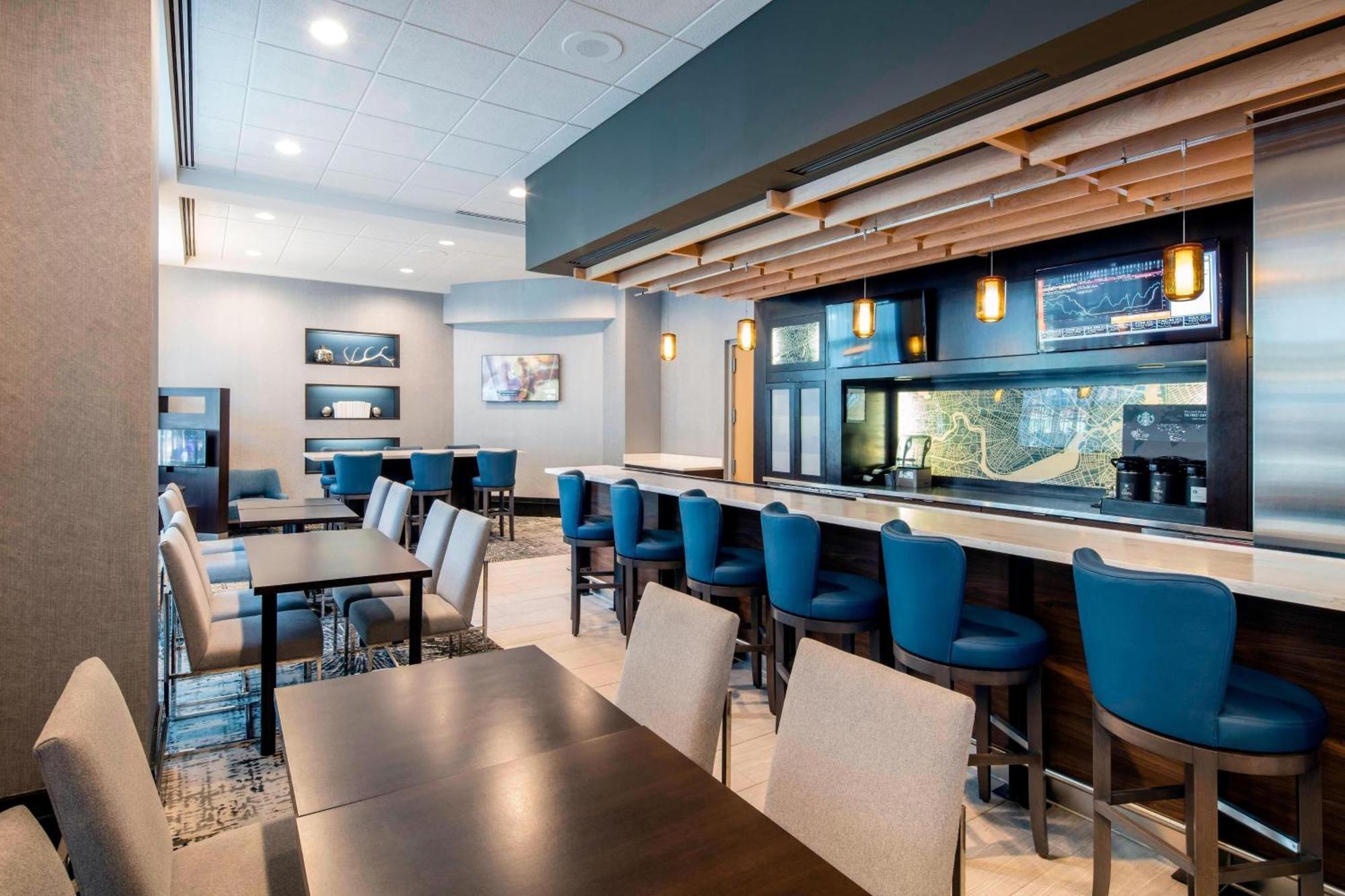 Courtyard By Marriott Boston Brookline Otel Dış mekan fotoğraf