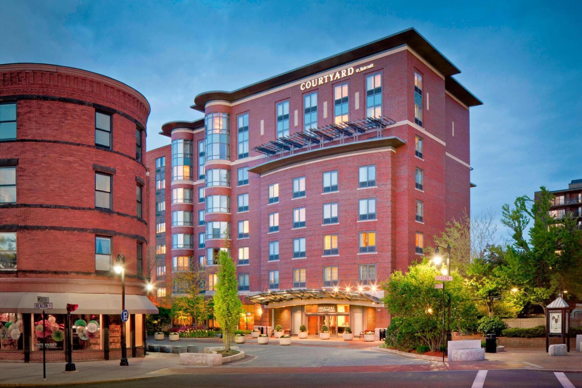 Courtyard By Marriott Boston Brookline Otel Dış mekan fotoğraf