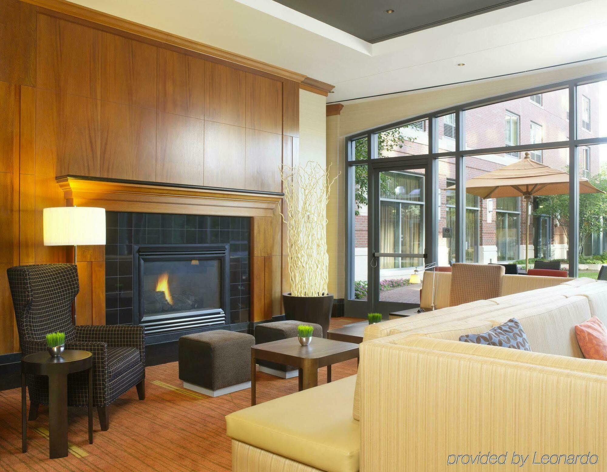 Courtyard By Marriott Boston Brookline Otel Dış mekan fotoğraf